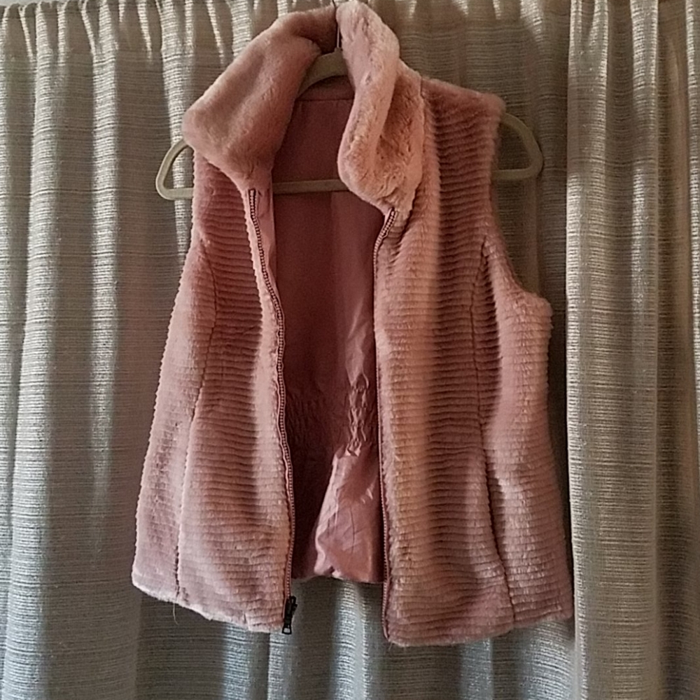 Liz Claiborne Pink Faux Fur Vest